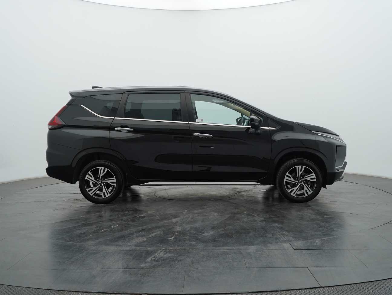 terpakai 2023 Mitsubishi Xpander  1.5