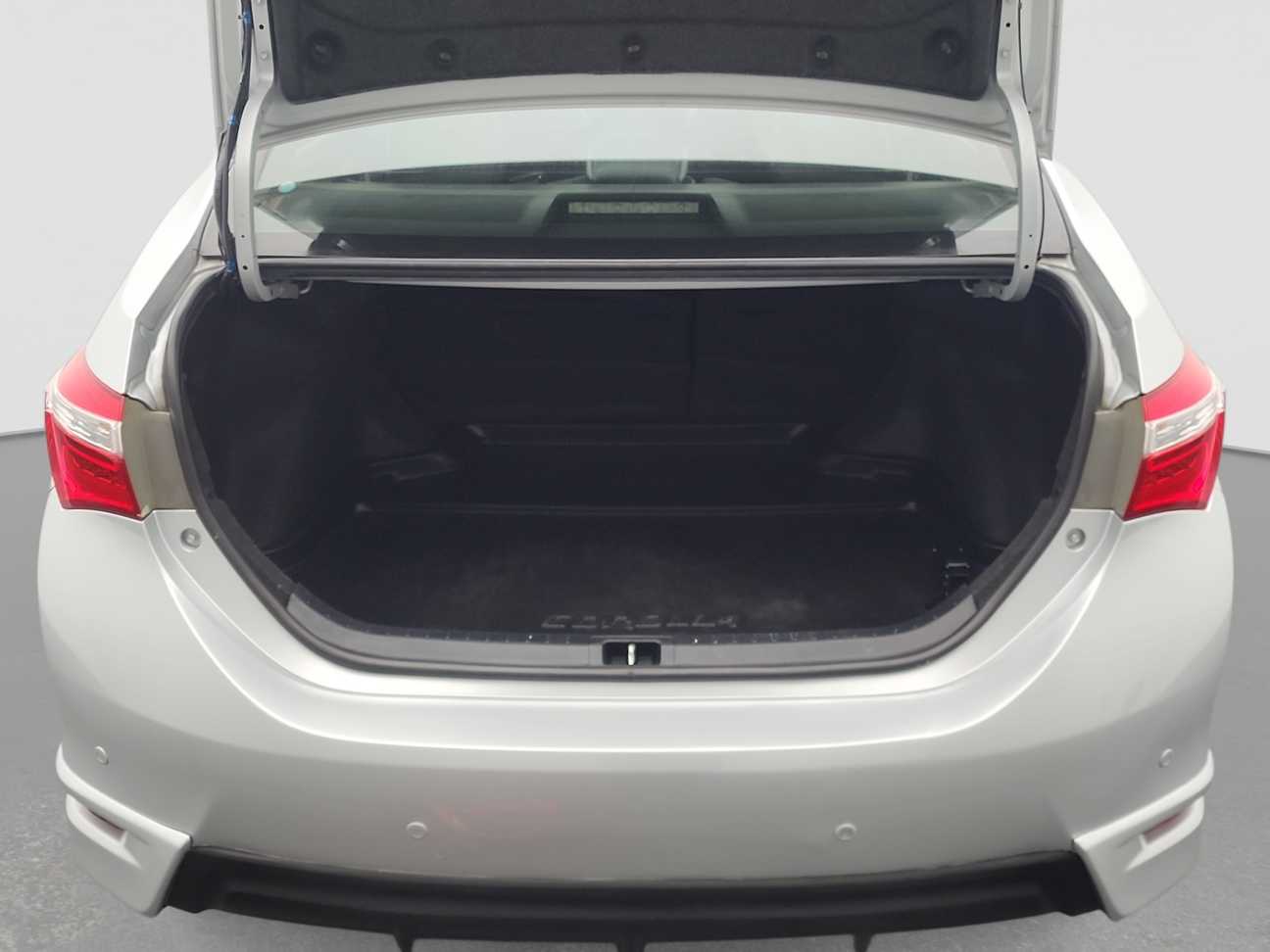 used 2014 Toyota Corolla Altis V 2.0