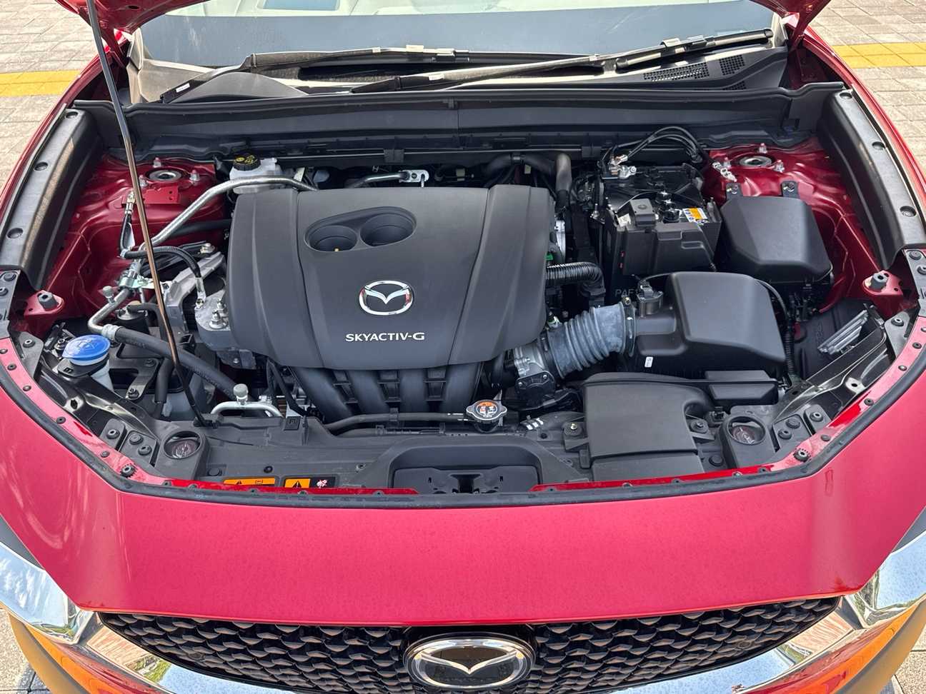 terpakai 2023 Mazda CX-30 SKYACTIV-G High Plus 2.0