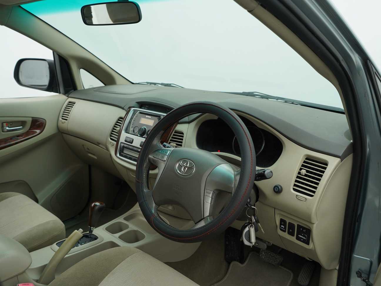 used 2012 Toyota Innova G 2.0