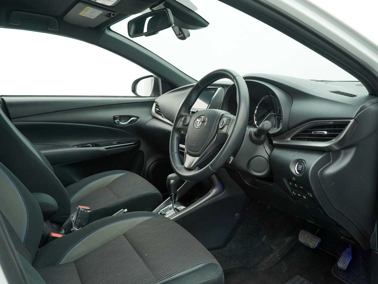 used 2022 Toyota Yaris G 1.5