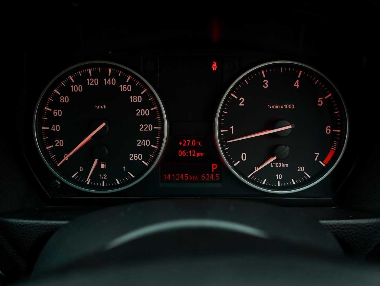 used 2011 BMW 320i  2.0