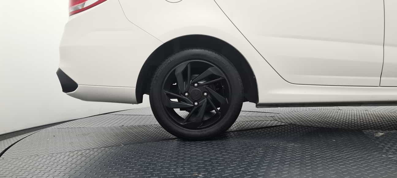 used 2016 Proton PERSONA STANDARD 1.6