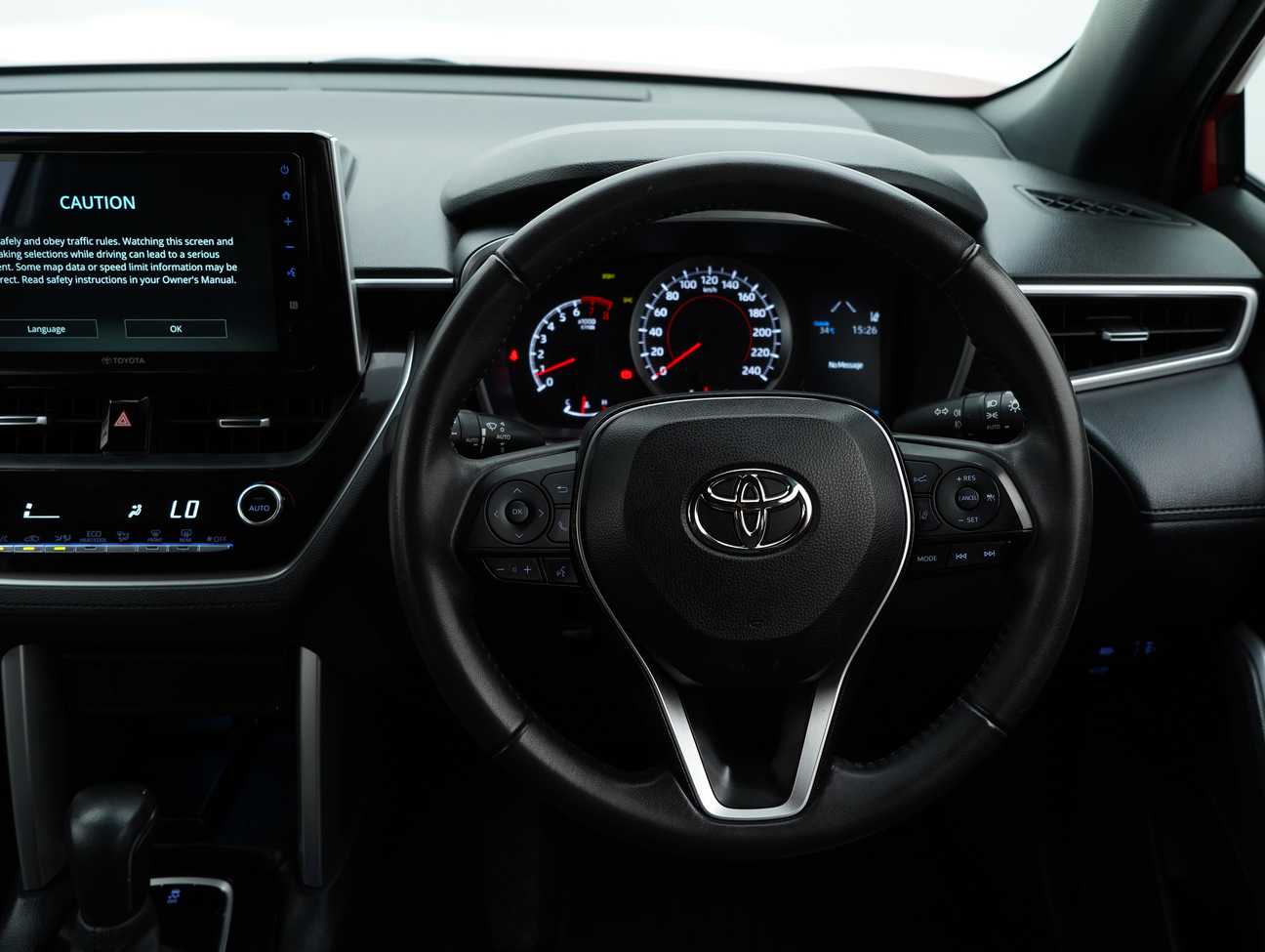 used 2022 Toyota Corolla Cross V 1.8