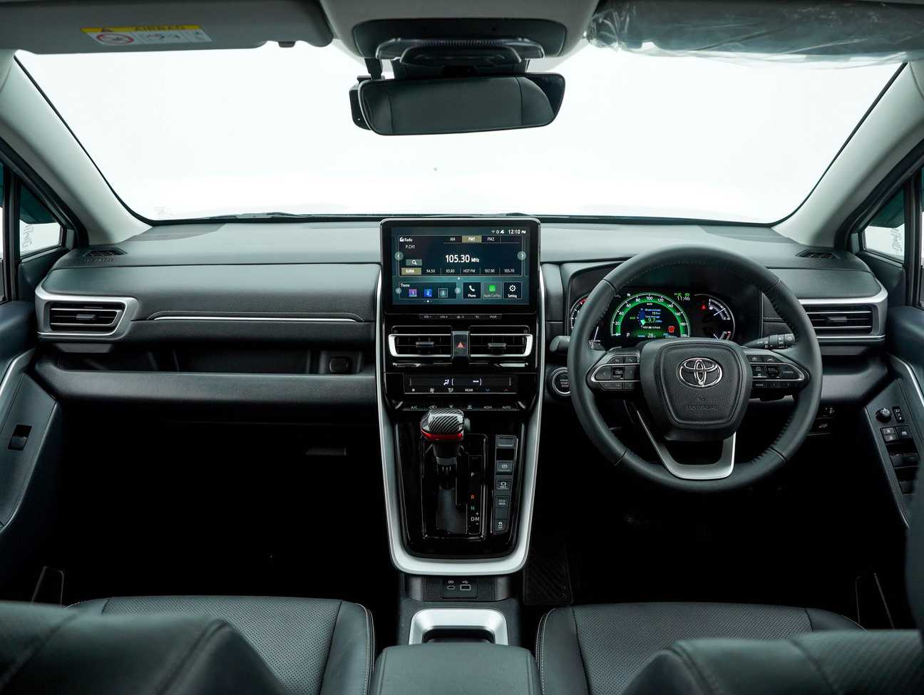 used 2023 Toyota Innova Zenix V 2.0