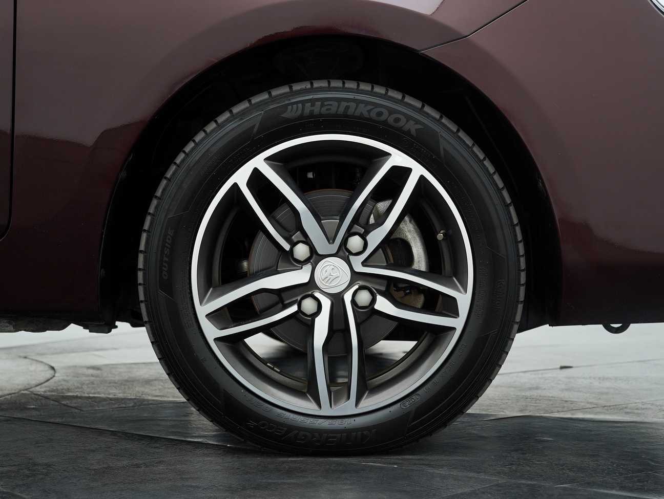 terpakai 2021 Proton Saga Premium 1.3