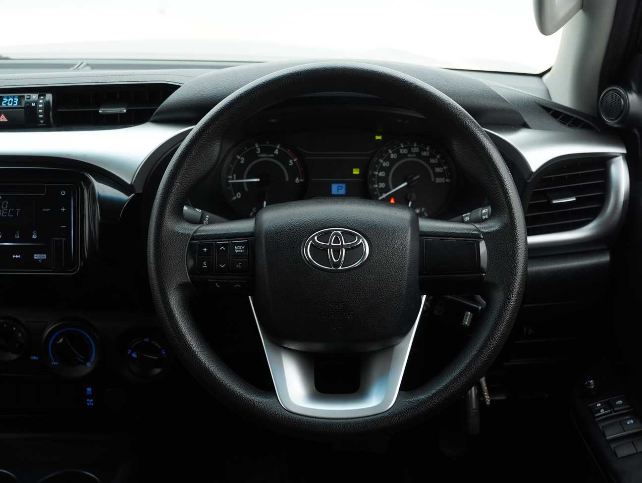 terpakai 2021 Toyota Hilux E Dual Cab 2.4