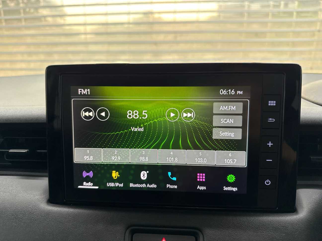 used 2025 Honda HR-V V 1.5