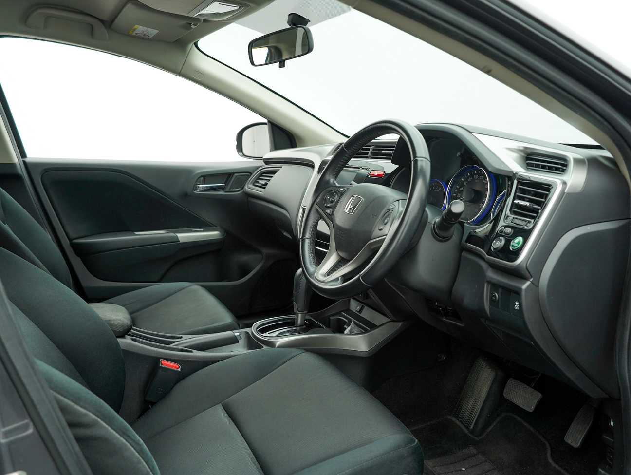 used 2015 Honda City V 1.5