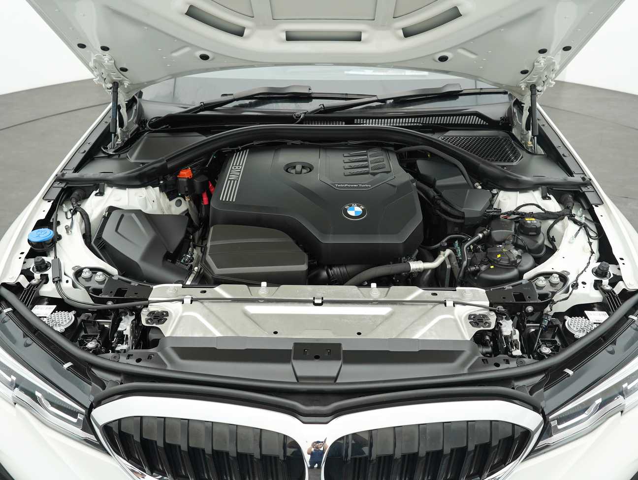 terpakai 2021 BMW 330i M Sport Driving Assist Pack 2.0