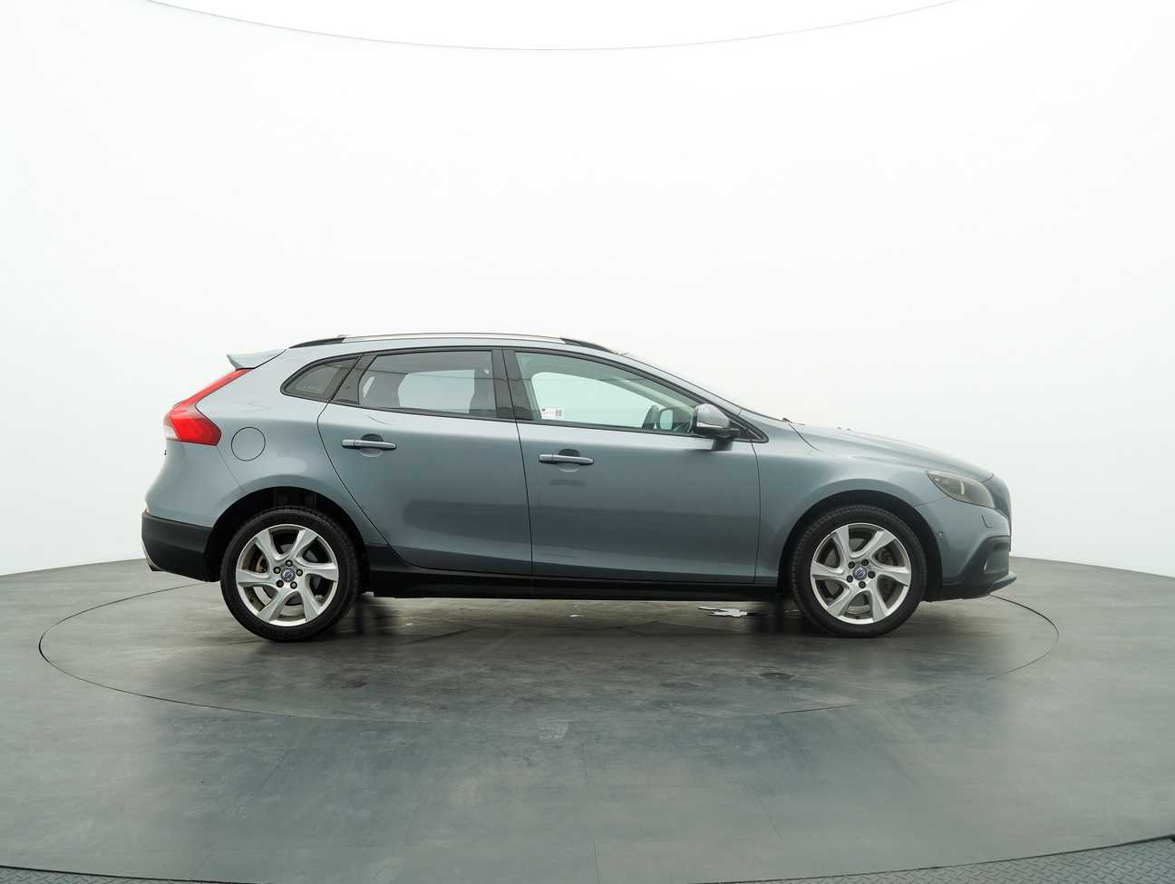 used 2015 Volvo V40 T5 2.0