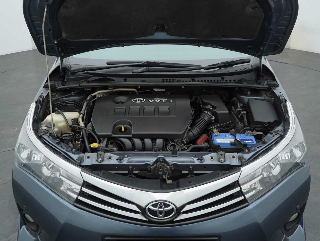 used 2014 Toyota Corolla Altis E 1.8
