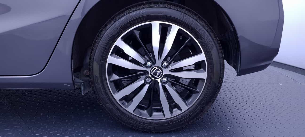 used 2020 Honda JAZZ V 1.5