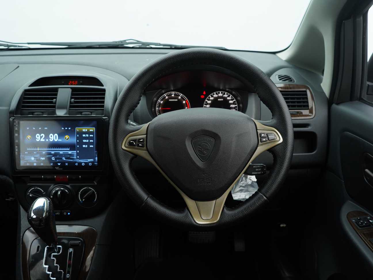 used 2012 Proton Exora Bold CFE Premium 1.6