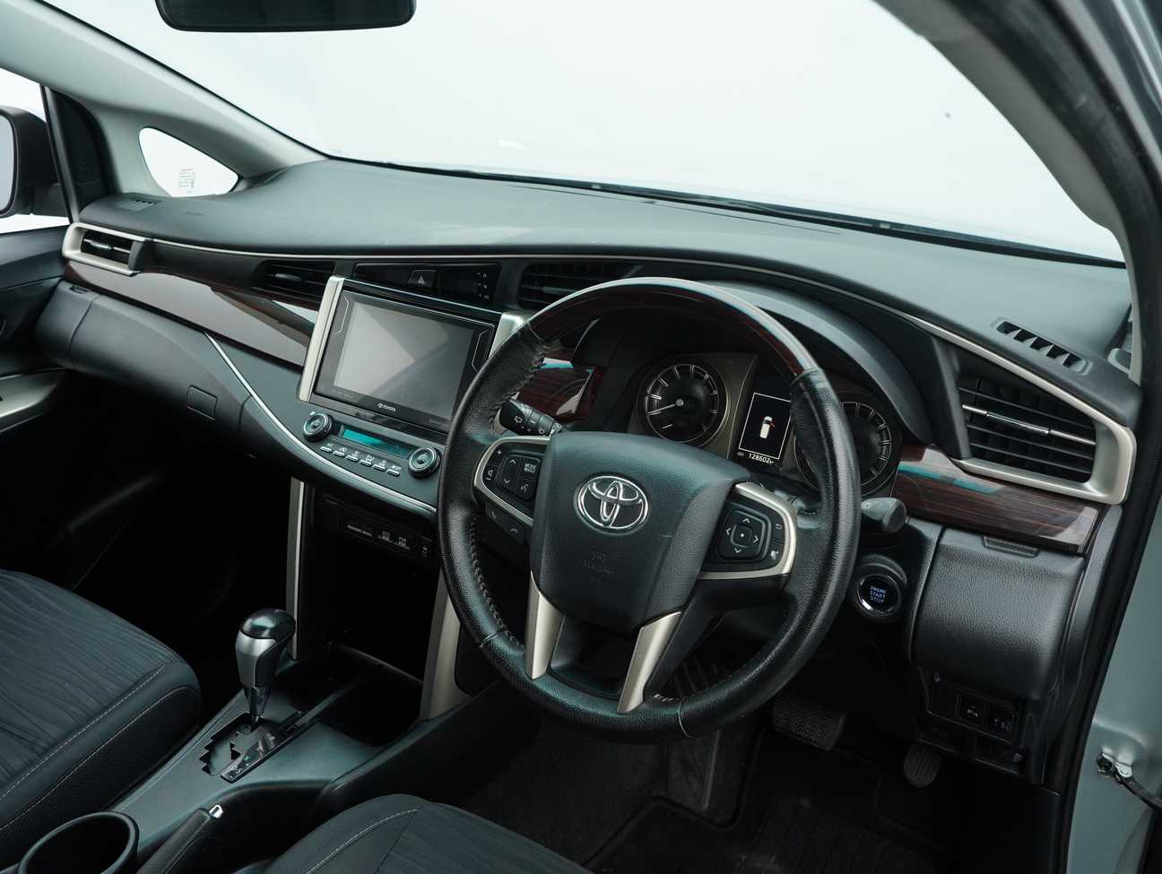 used 2018 Toyota Innova G 2.0