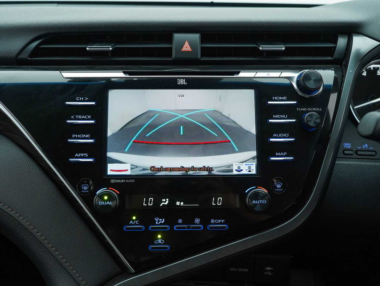 used 2021 Toyota Camry V 2.5