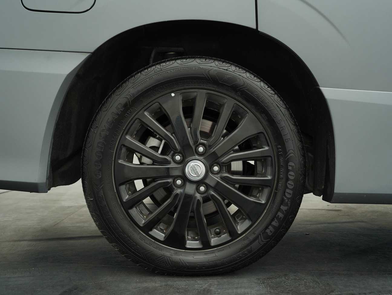 terpakai 2022 Nissan Serena S-Hybrid High-Way Star Premium 2.0