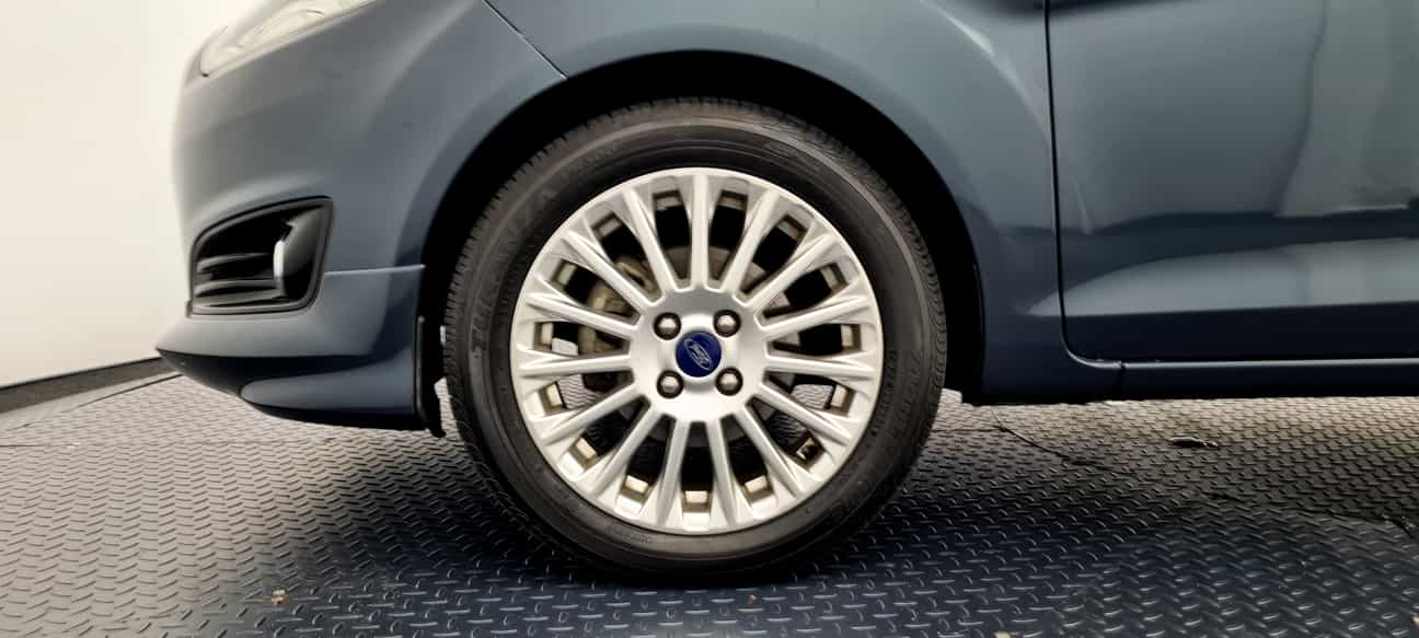 terpakai 2014 Ford FIESTA SPORT 1.5