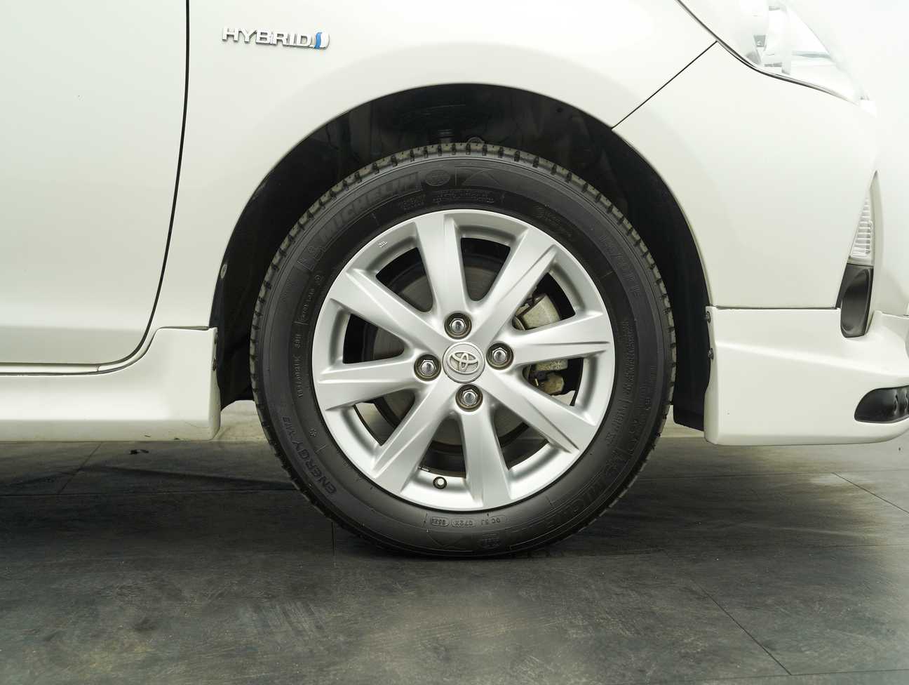 used 2013 Toyota Prius C Hybrid 1.5