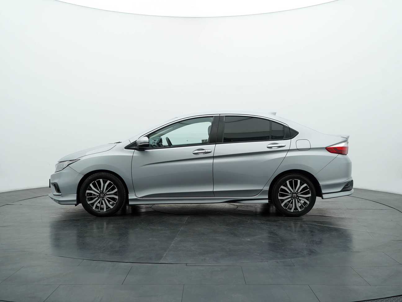 used 2018 Honda City V i-VTEC 1.5