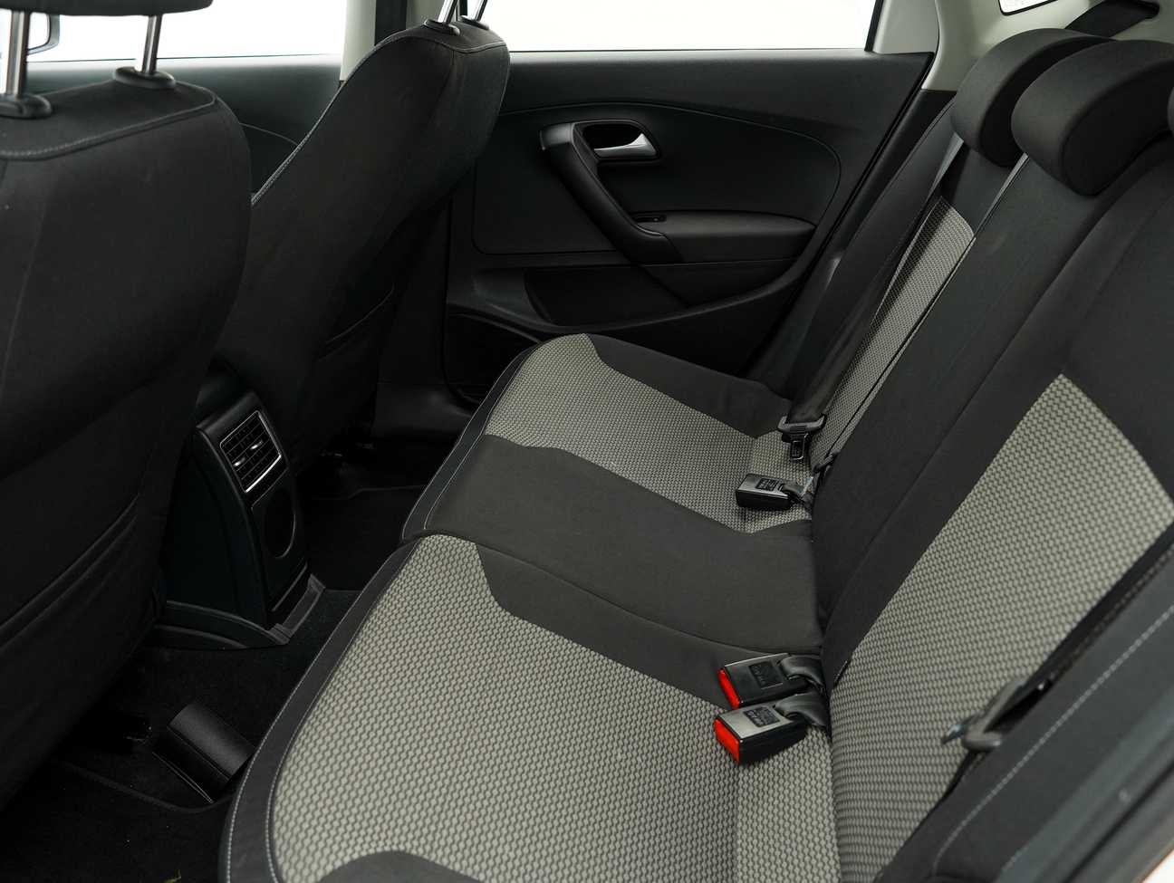 terpakai 2017 Volkswagen Polo  1.6