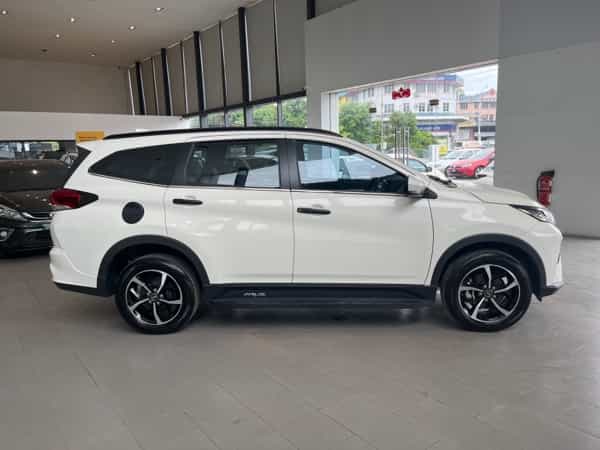 terpakai 2022 Perodua Aruz AV 1.5