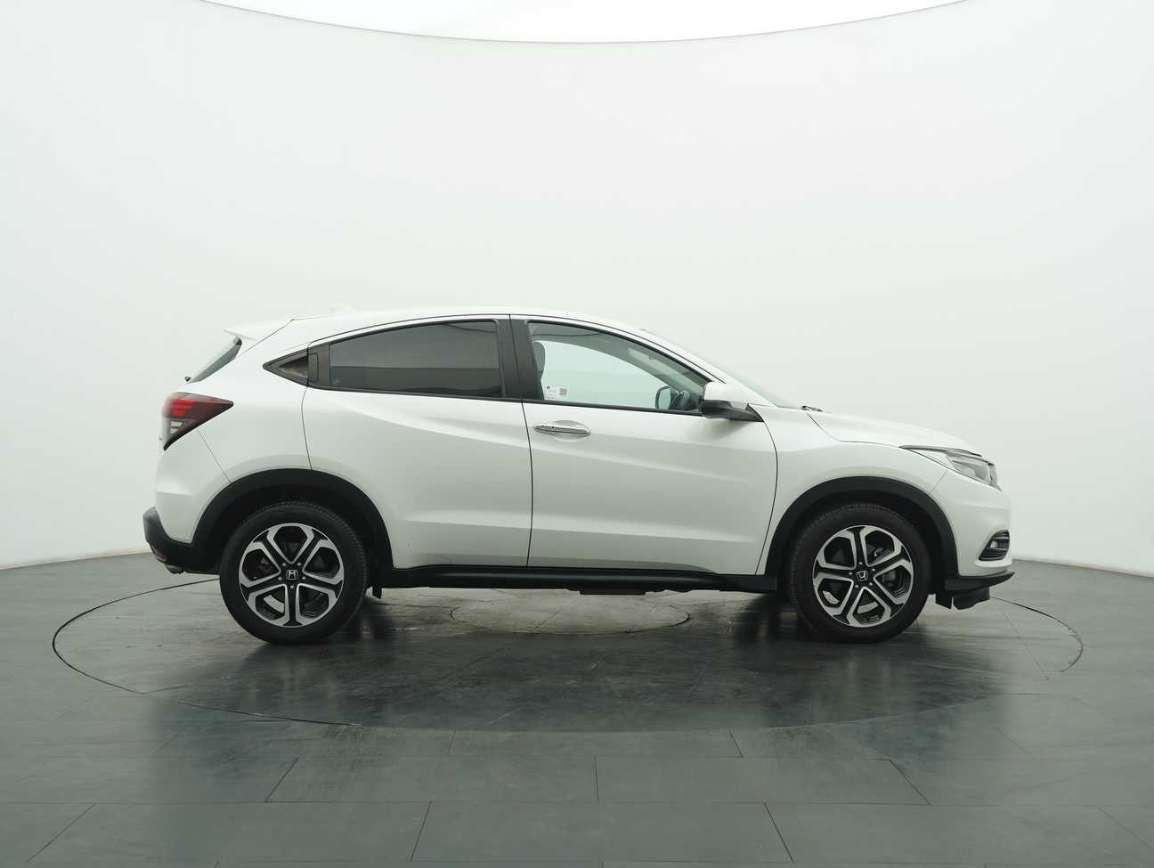 used 2021 Honda HR-V V 1.8