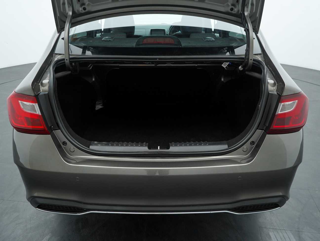 terpakai 2021 Proton Saga Premium 1.3