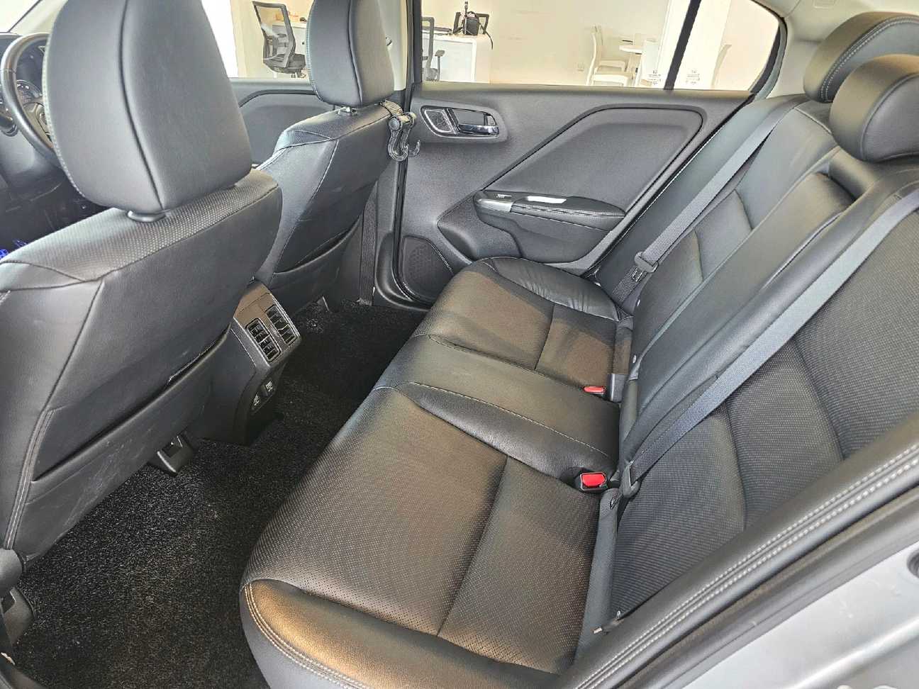 used 2018 Honda City V 1.5