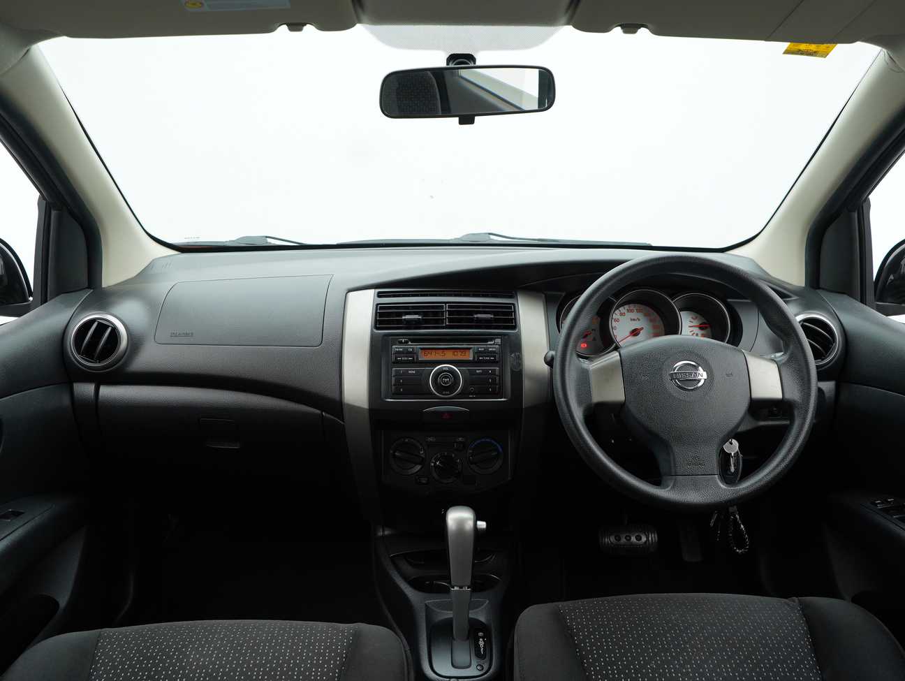 used 2012 Nissan Grand Livina ST-L Comfort 1.6