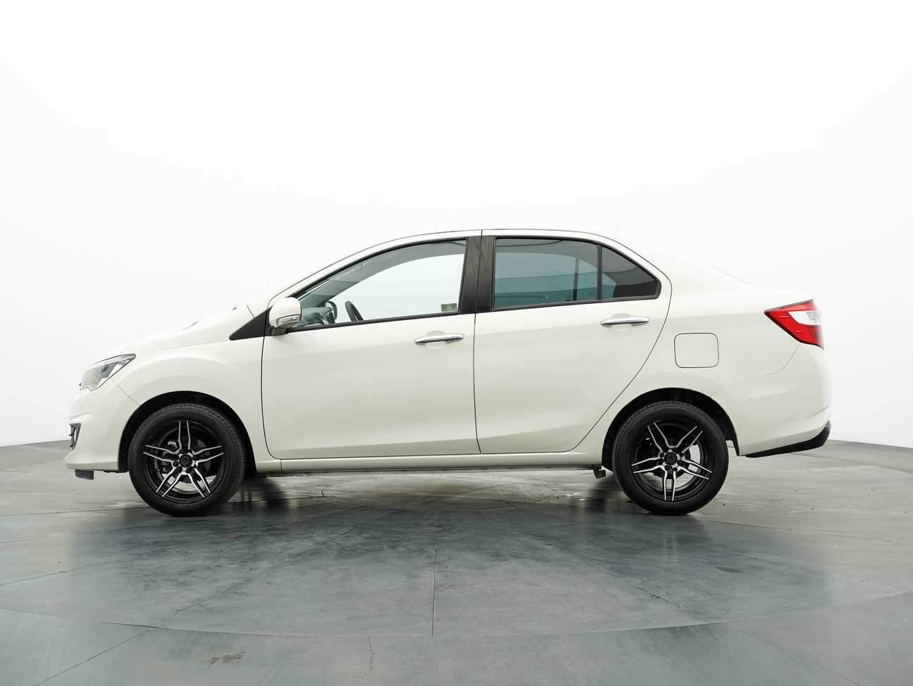 used 2019 Perodua BEZZA X 1.3