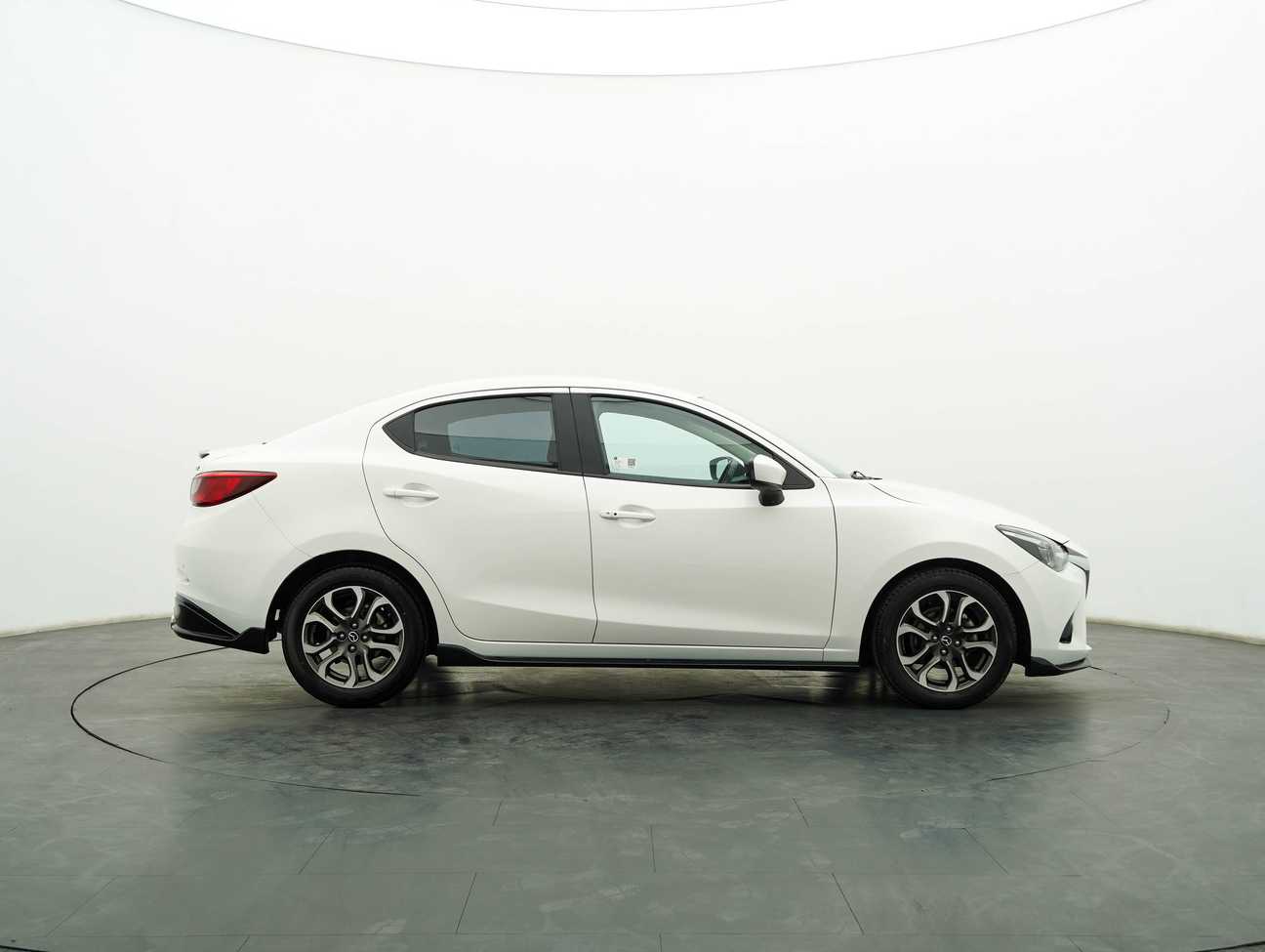 used 2017 Mazda 2 SKYACTIV-G (LED Headlight with DRL) 1.5