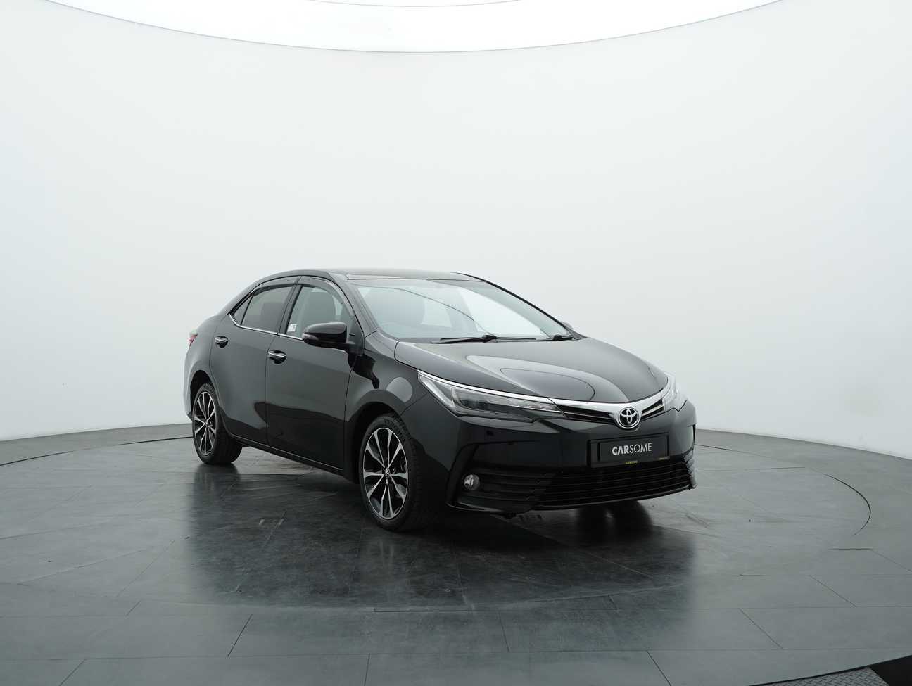 used 2017 Toyota Corolla Altis V 2.0