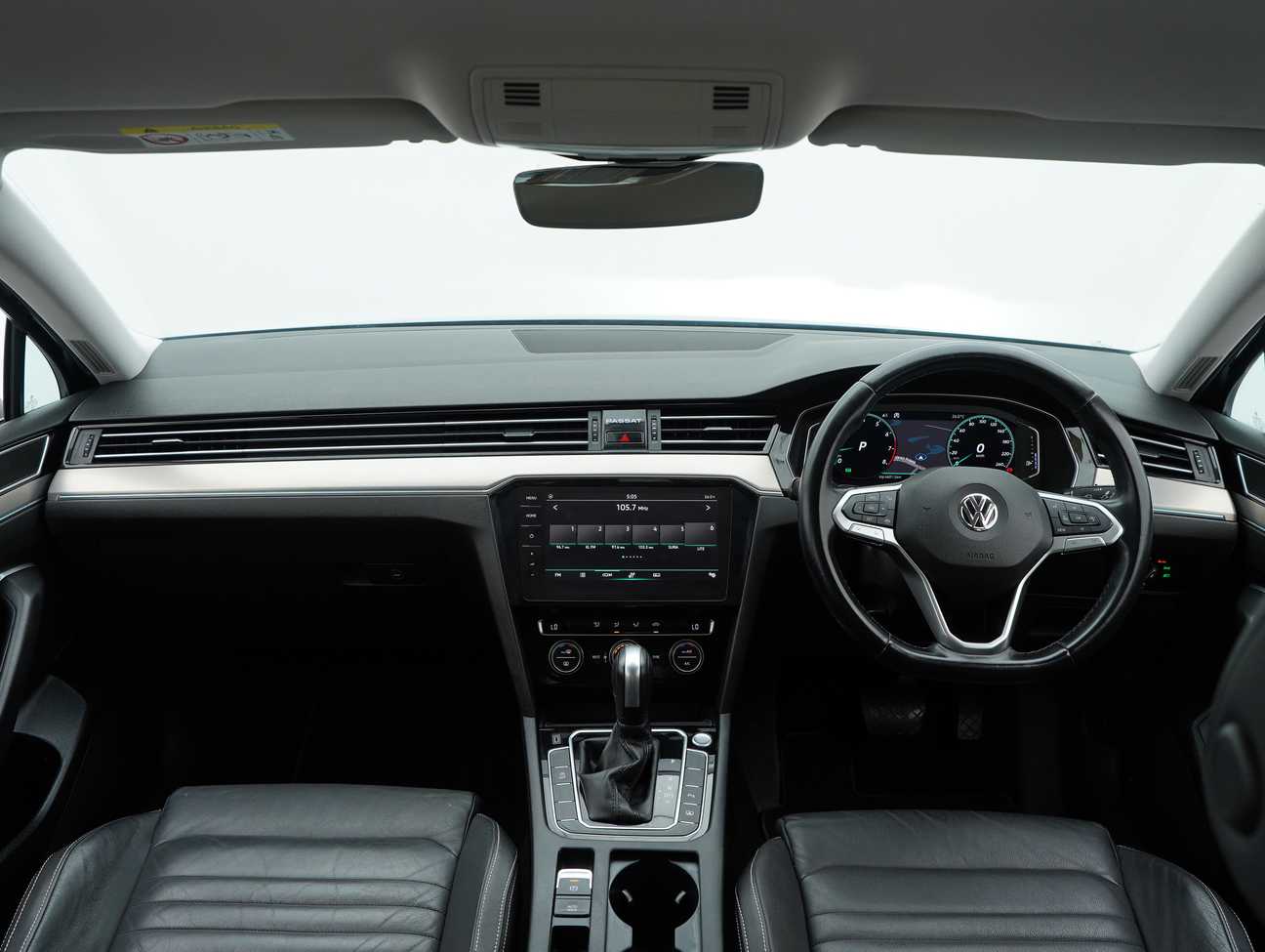 terpakai 2020 Volkswagen Passat Elegance 2.0