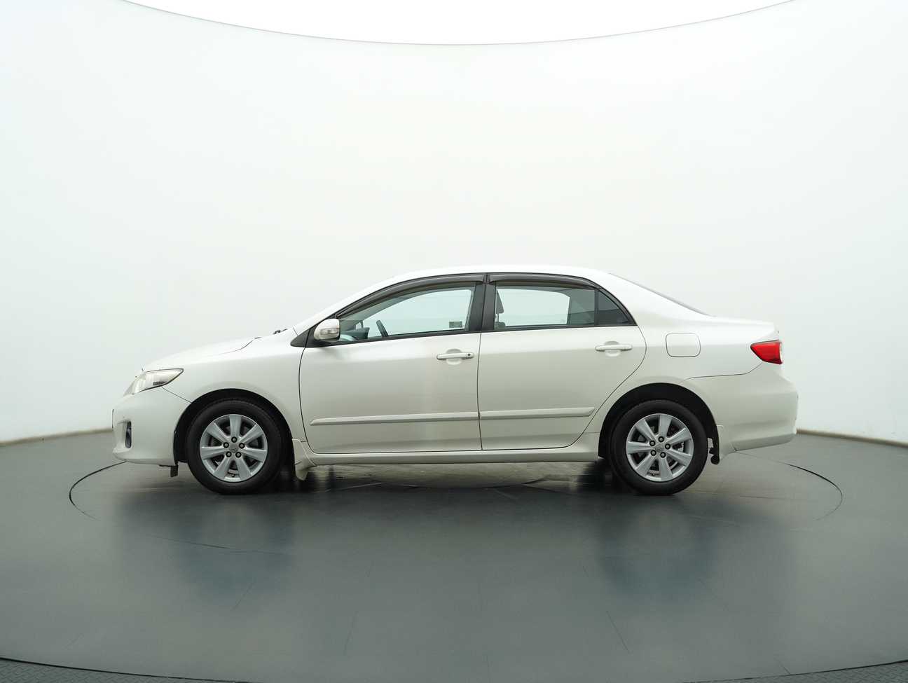 used 2012 Toyota Corolla Altis E 1.6