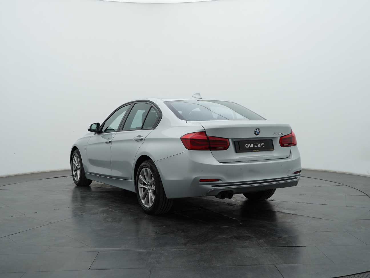 terpakai 2016 BMW 320i Sport Line 2.0