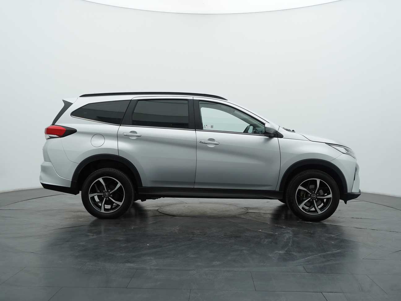 terpakai 2019 Perodua Aruz AV 1.5