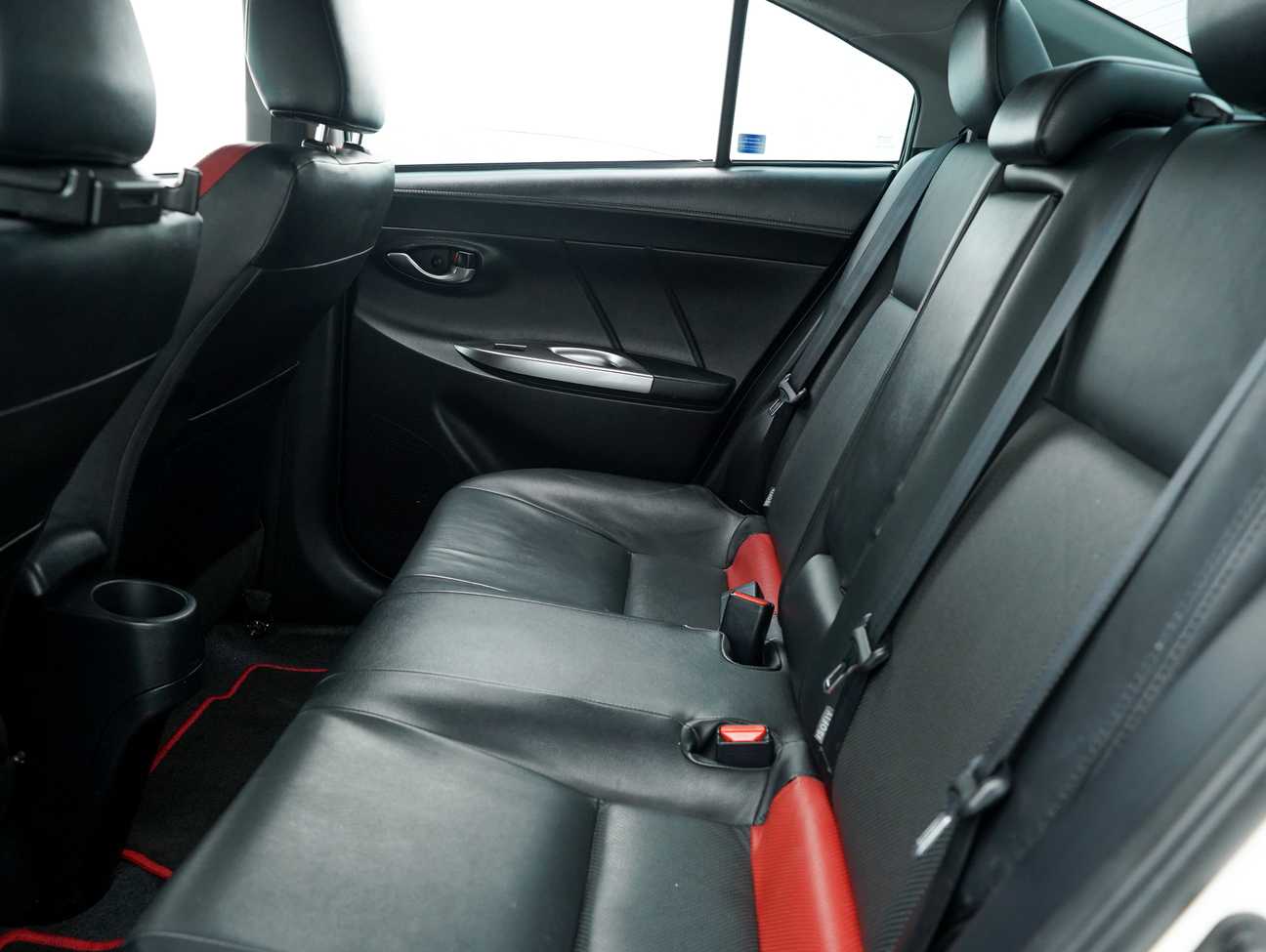 terpakai 2015 Toyota Vios TRD Sportivo 1.5