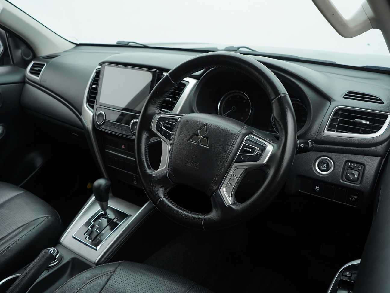 used 2022 Mitsubishi Triton VGT Premium Updated Spec Dual Cab 4X4 2.4