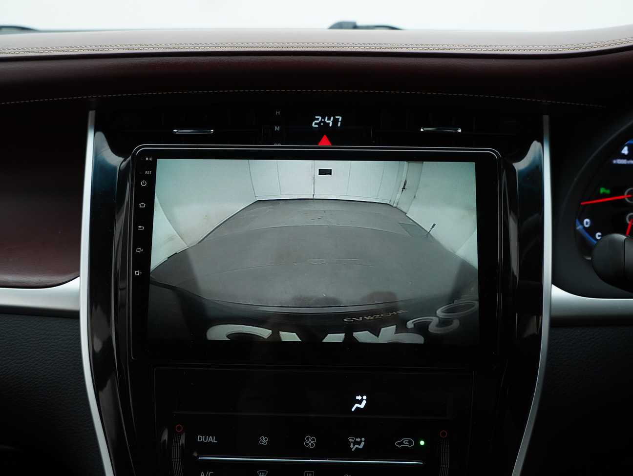 used 2017 Toyota Harrier Premium 2.0