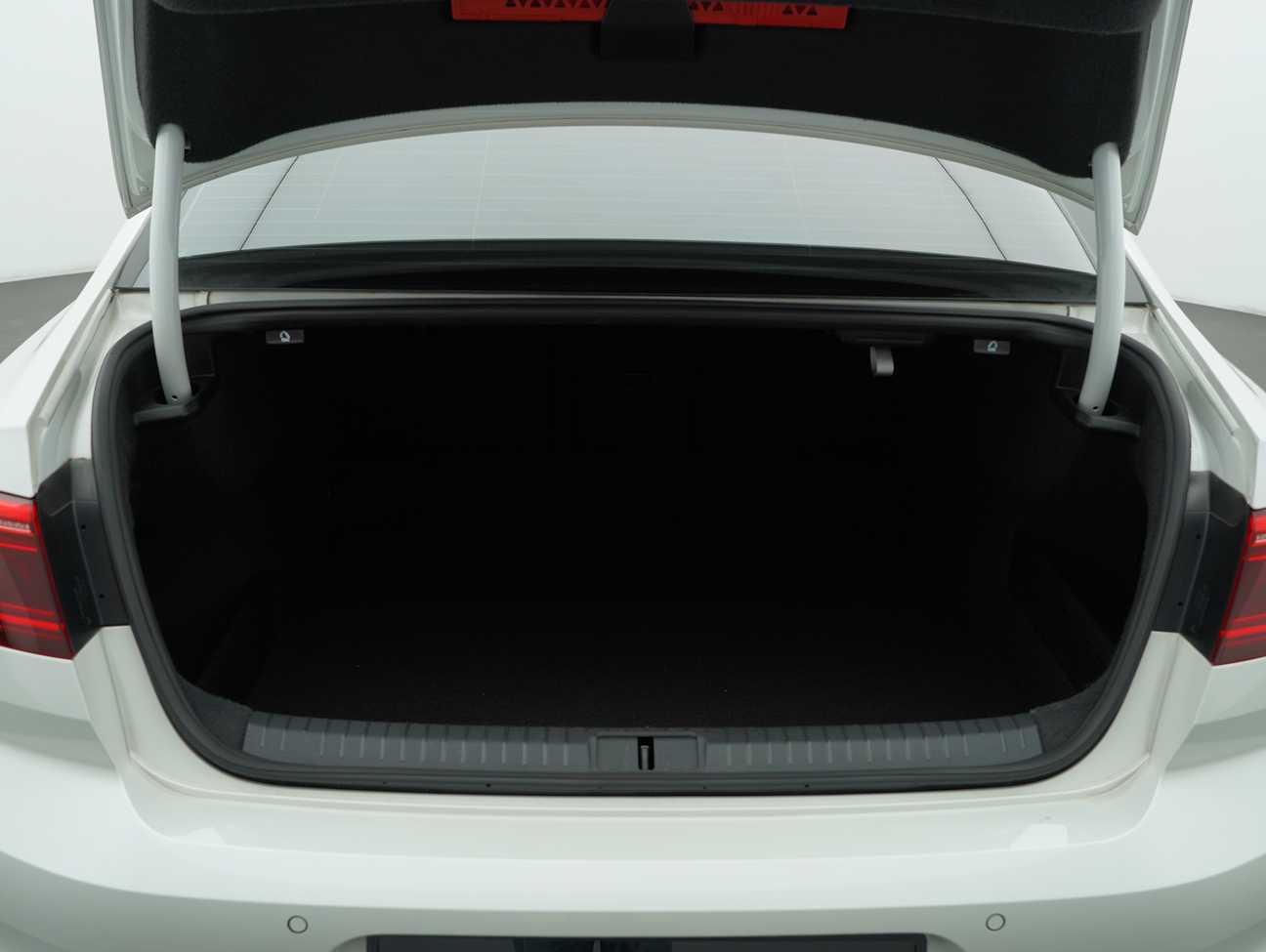terpakai 2020 Volkswagen Passat Elegance 2.0