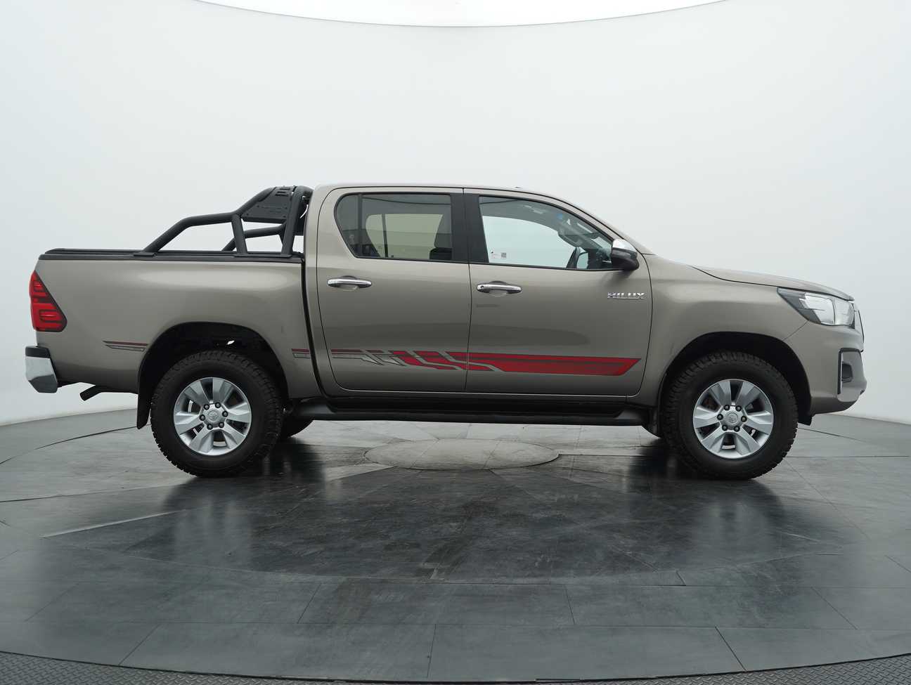 used 2018 Toyota Hilux L-Edition Dual Cab 2.4