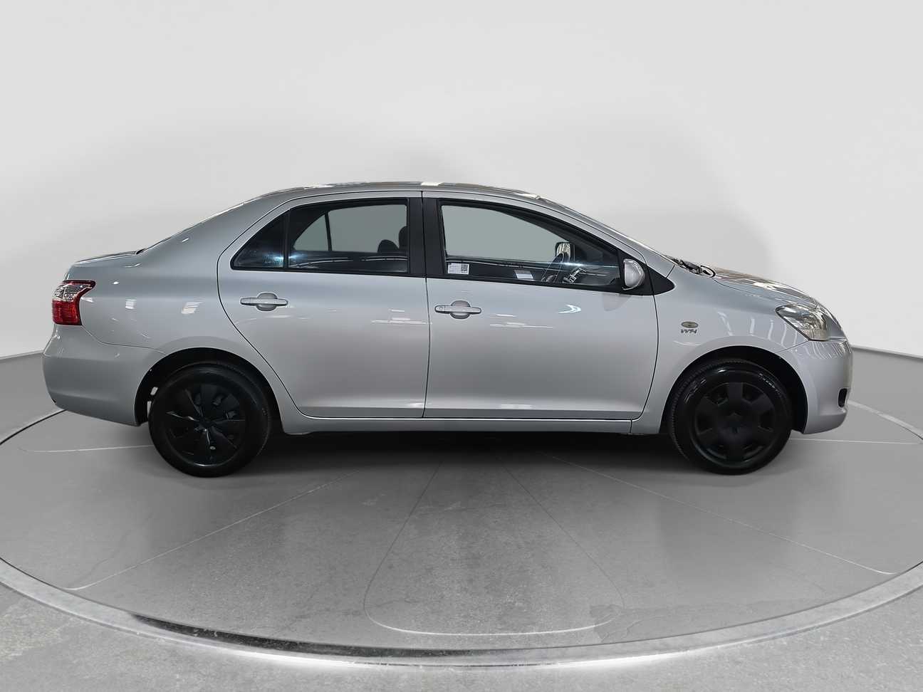 terpakai 2010 Toyota Vios J 1.5