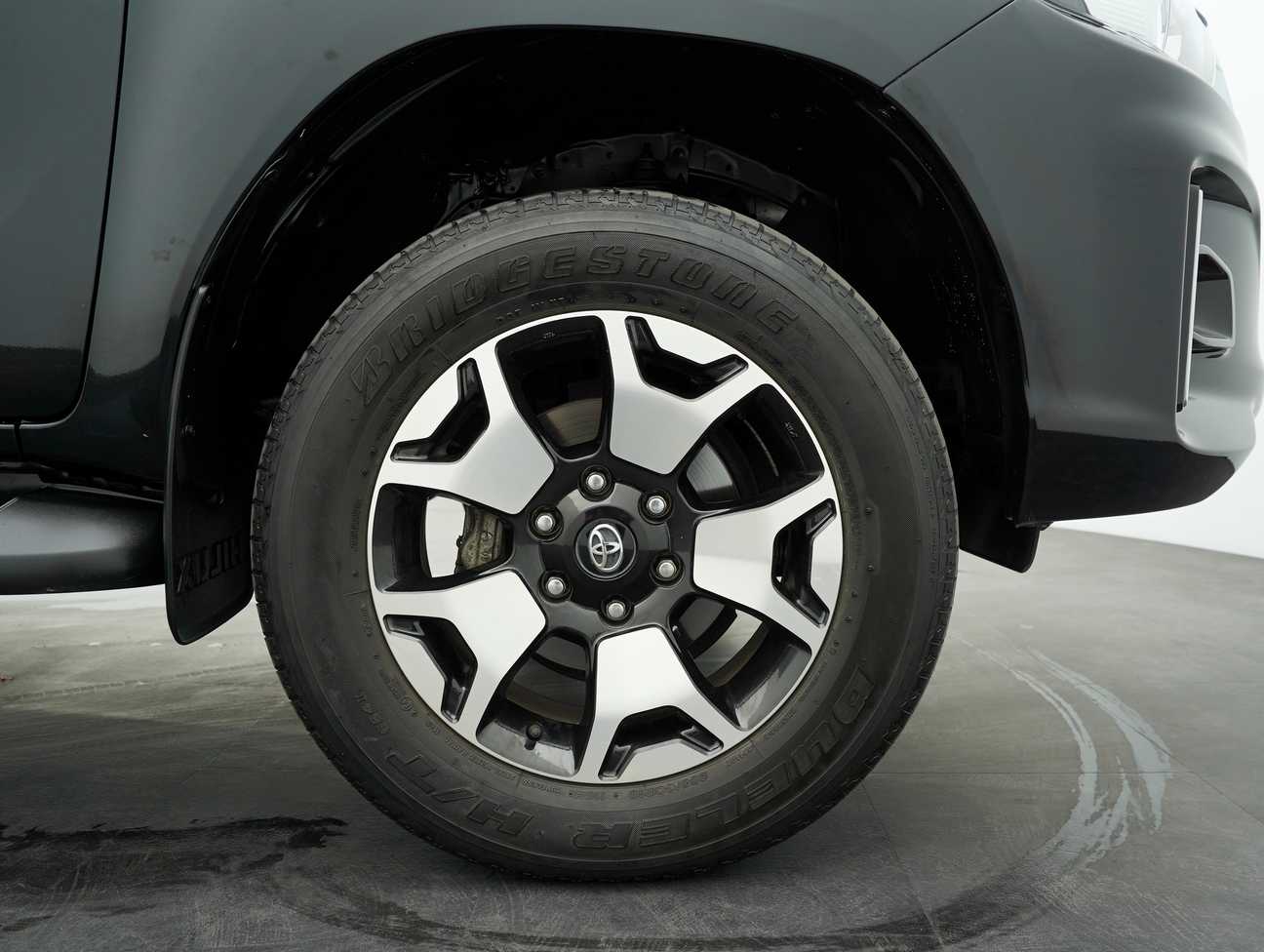 used 2019 Toyota HILUX DOUBLE CAB LE 4X4 2.4