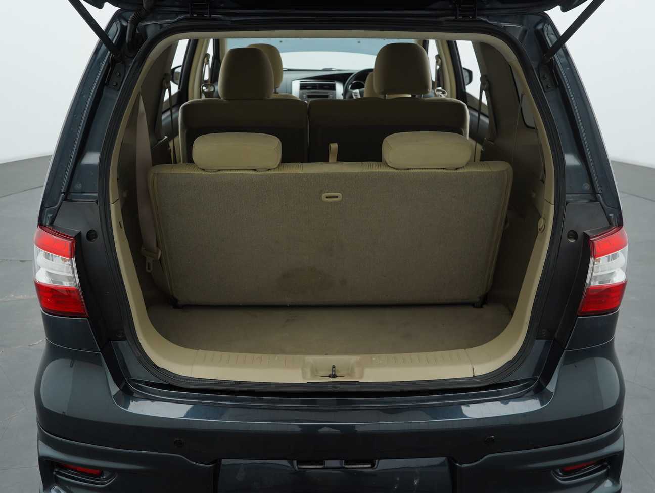 terpakai 2015 Nissan Grand Livina Comfort 1.6