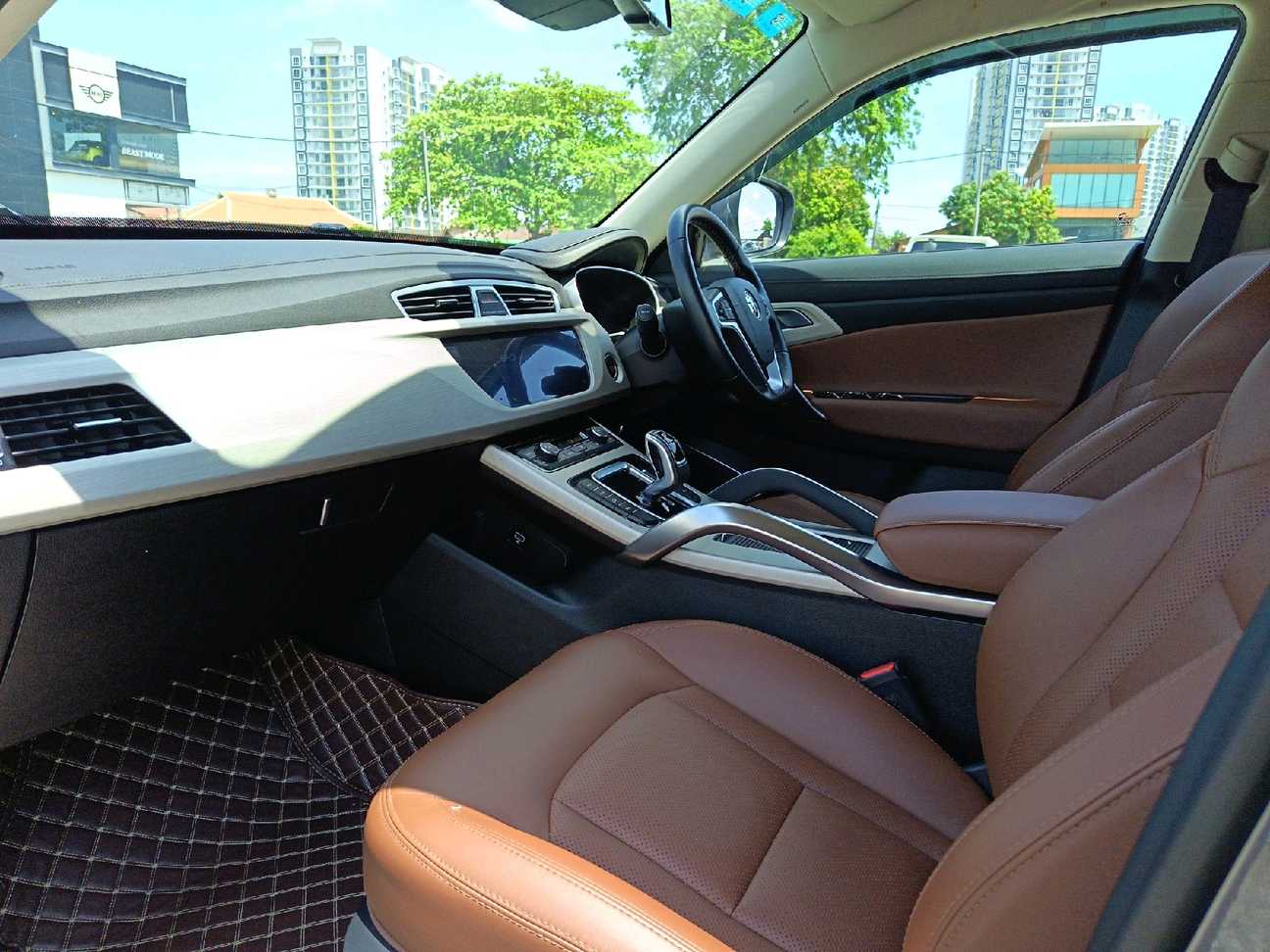 used 2020 Proton X70 Premium 1.8