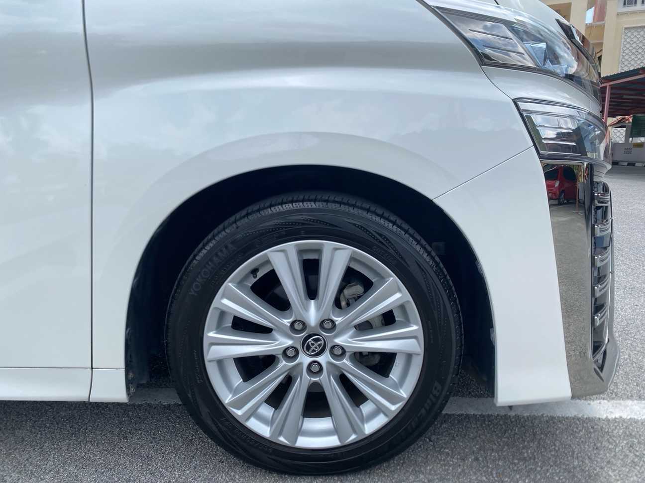 terpakai 2018 Toyota Vellfire  2.5