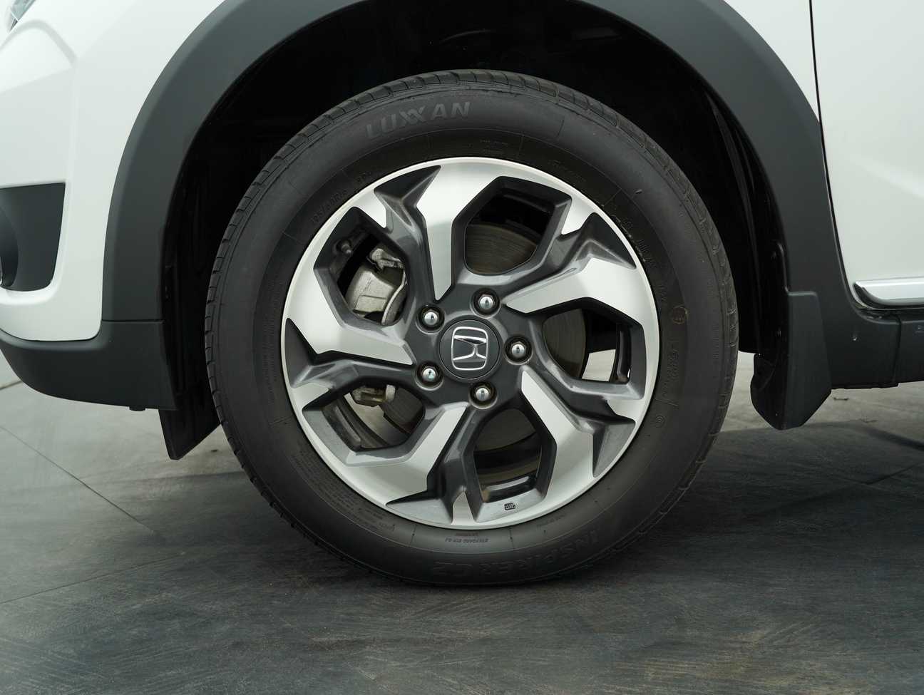 used 2018 Honda BR-V V 1.5