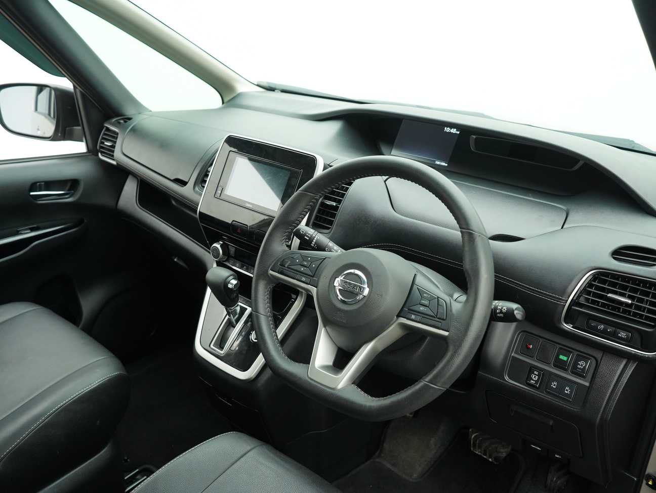 used 2018 Nissan Serena S-Hybrid High-Way Star 2.0