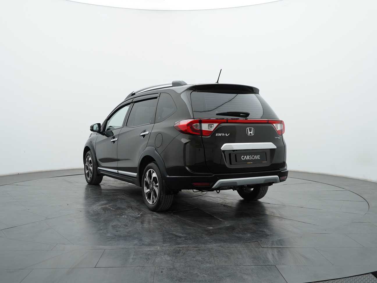 used 2018 Honda BR-V V 1.5